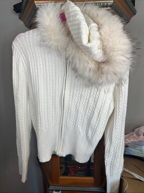 Women's Cream Cable-Knit Zip Sweater with Faux-Fur Cowl